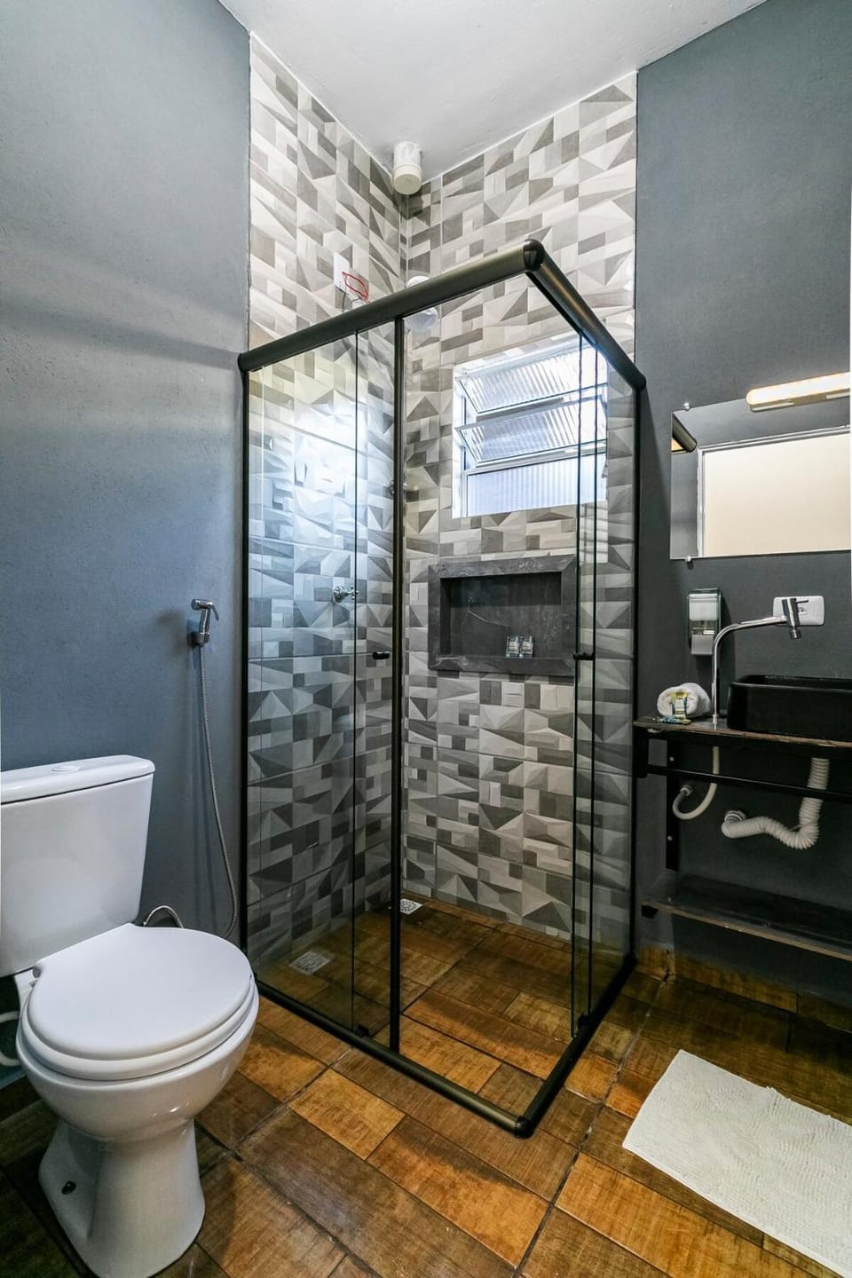Kitinet 101 ampla Confortável na Divisa Suzano sem vaga Garagem Apartment in Suzano