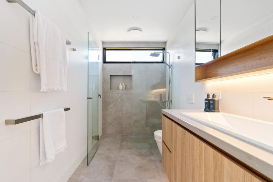 Back Beach Perfection - A private pool paradise House in Fingal