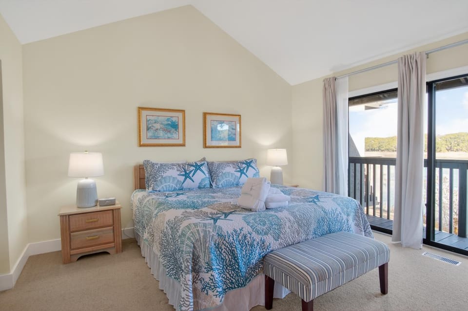 1609 Port Villas - Sleeps 6, Waterfront House in Hilton Head Island