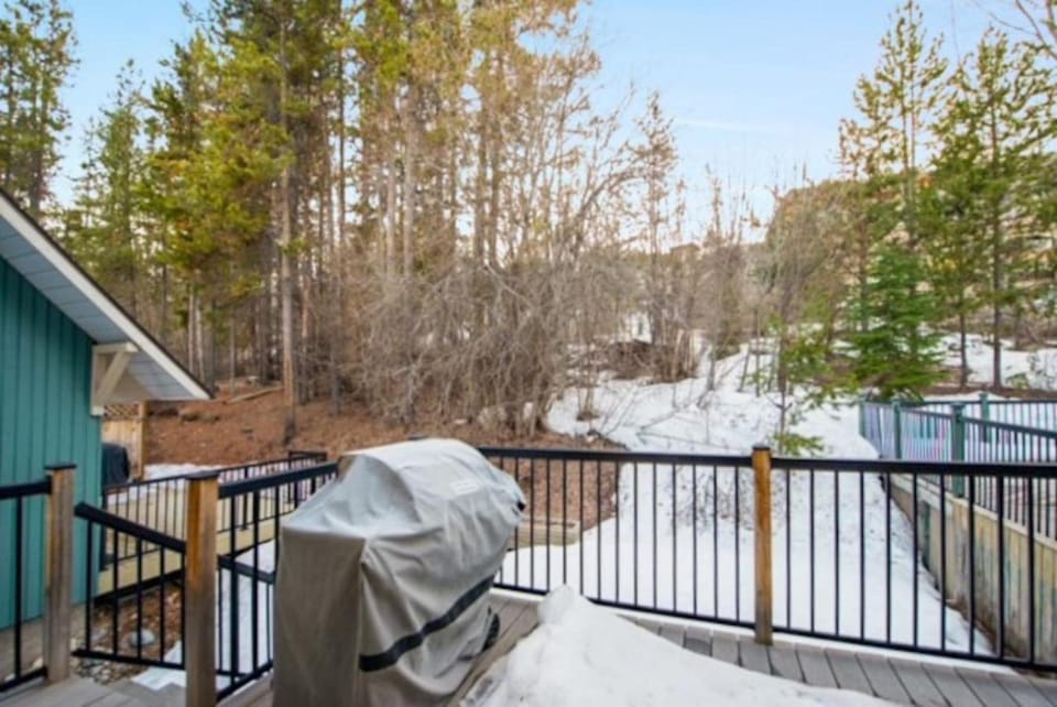 BBQ facilities, Balcony/Terrace