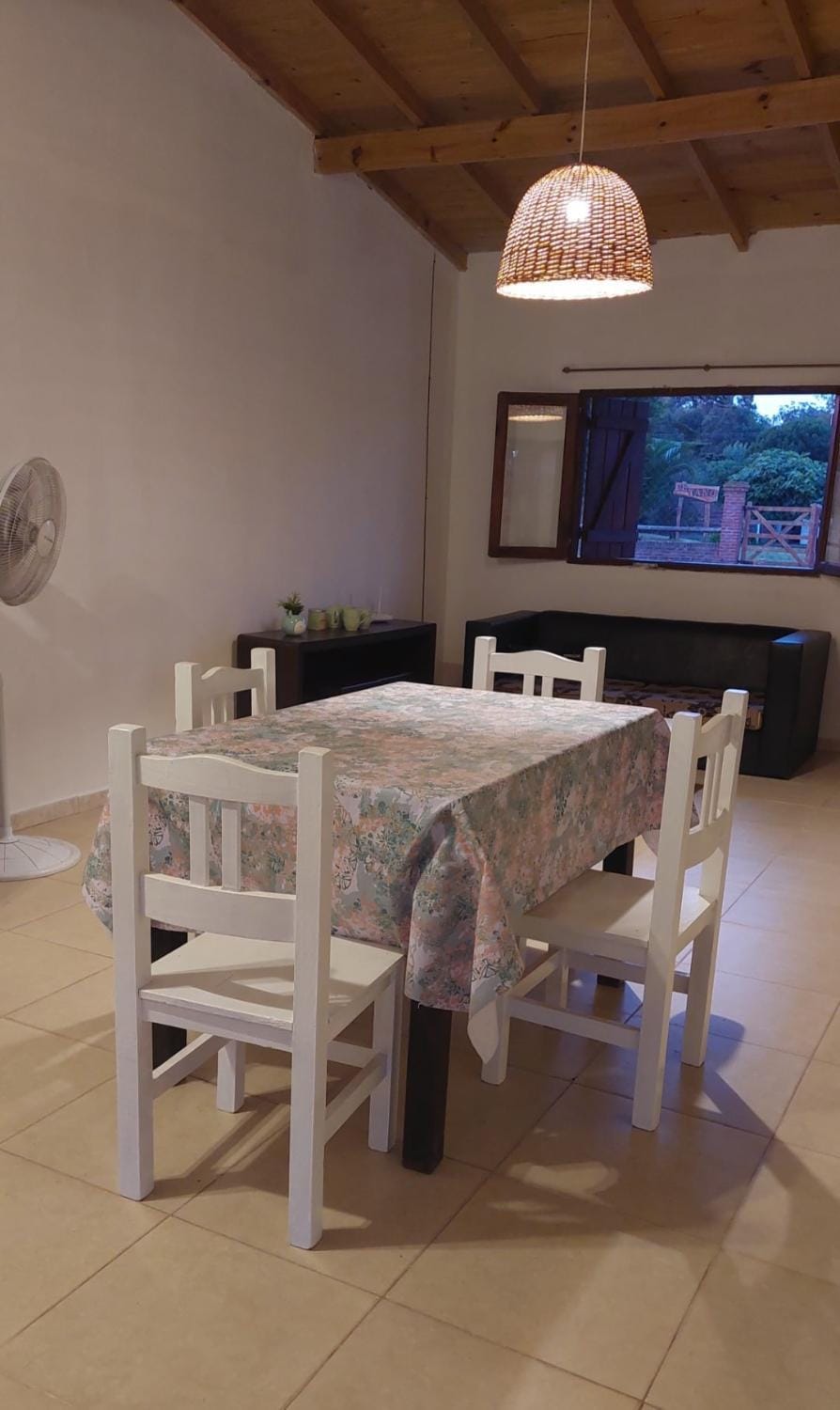 Casa con gran parque y parrilla Miramar House in Miramar