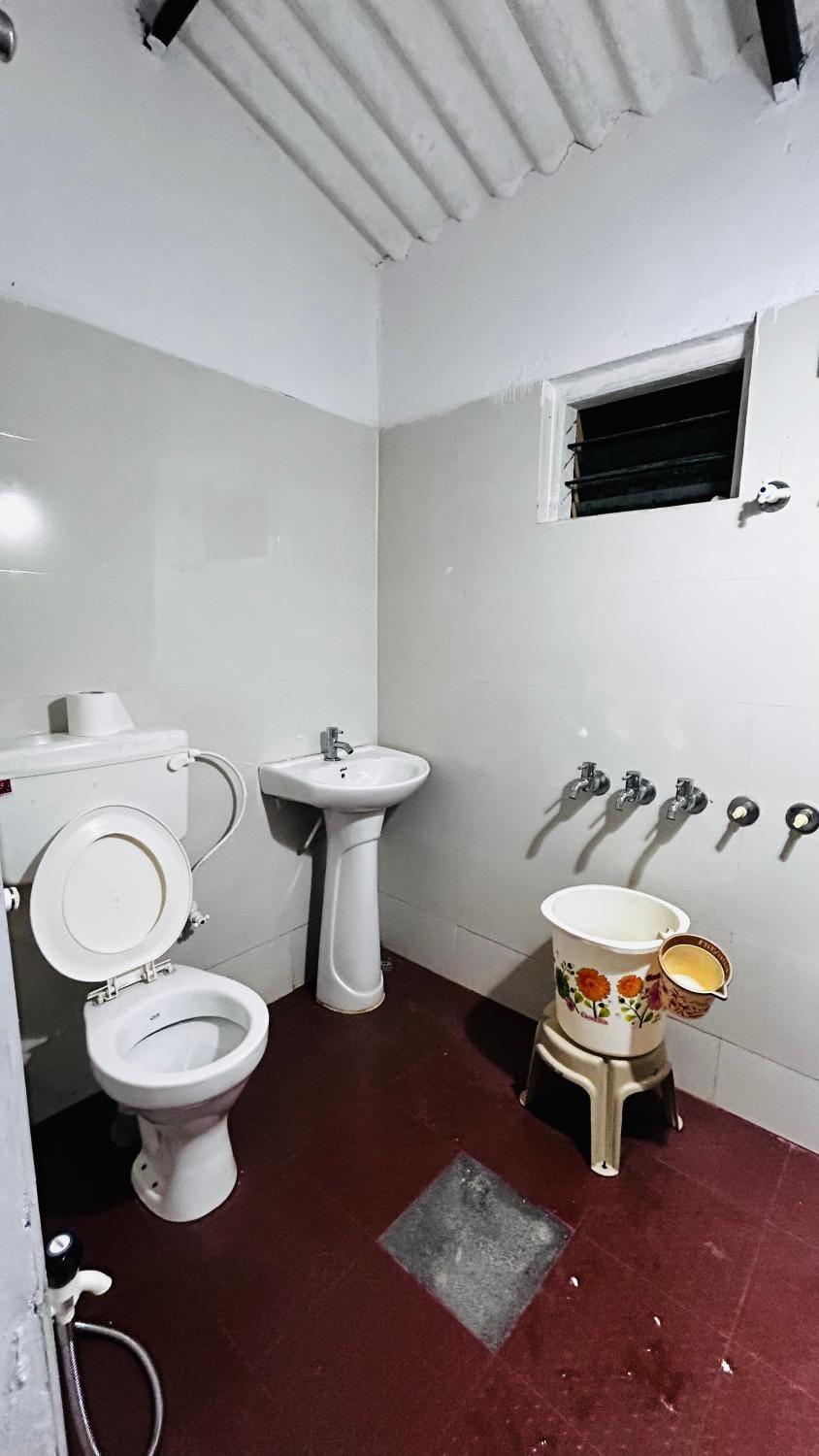 Toilet, Bathroom