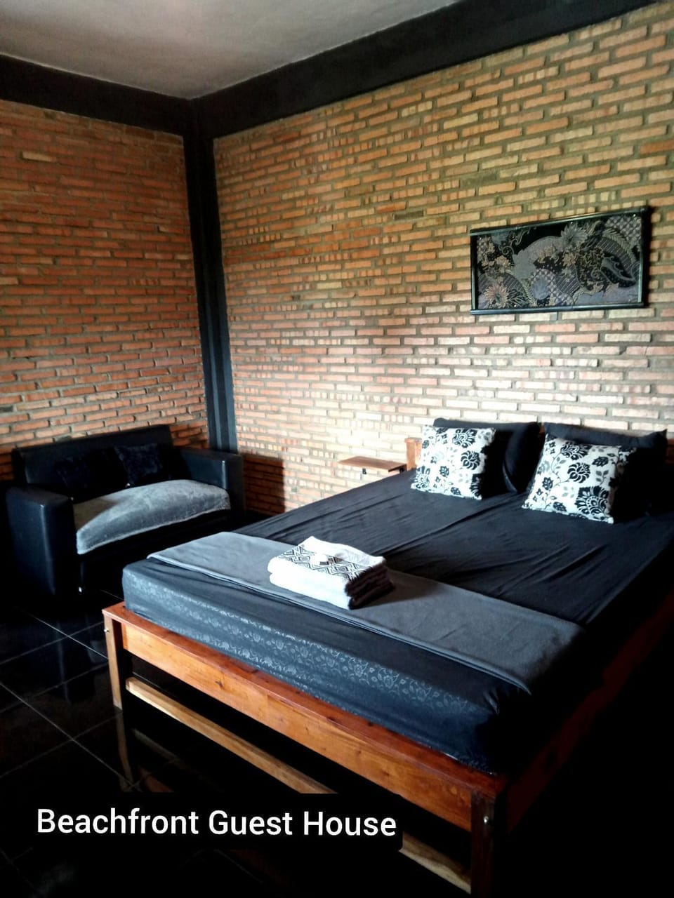 Beachfront Guest House Pacitan Bed and Breakfast in East Java