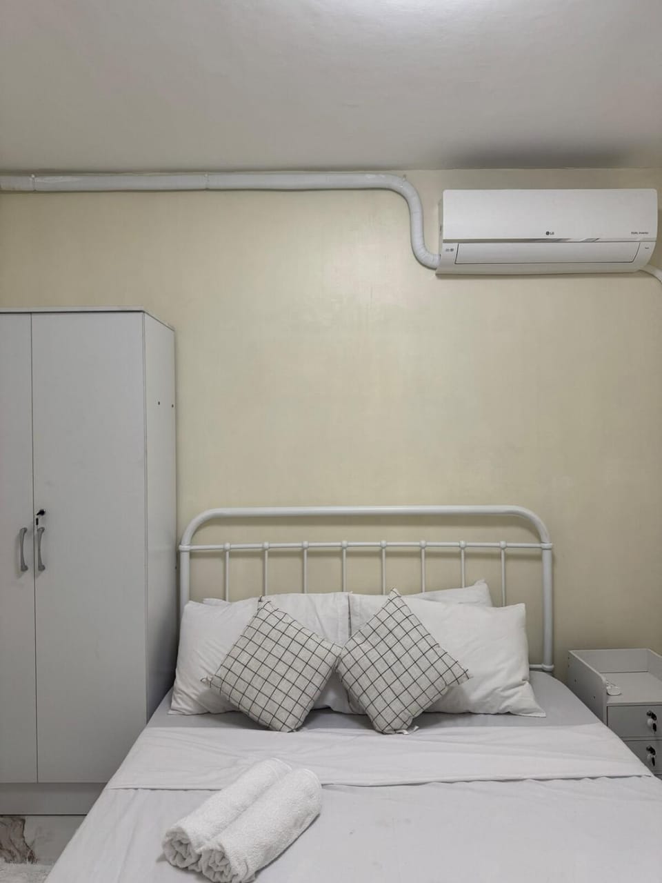 BLJ Homes - 2BR Entire Home with 2 Bathrooms, Kitchen, and Carpark House in Dumaguete