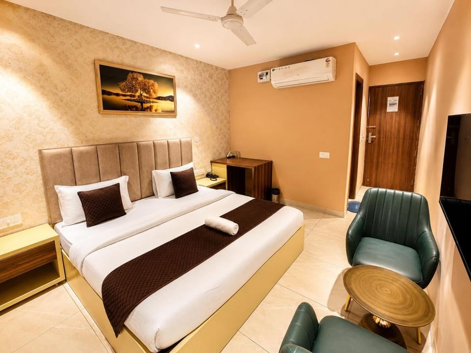 Bedroom
