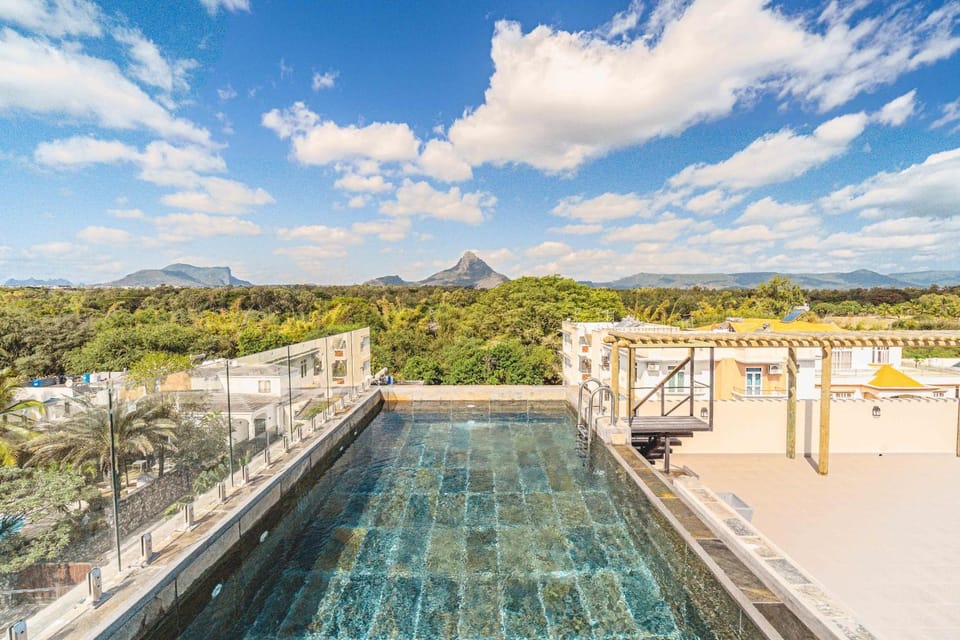 Mountain view, Swimming pool