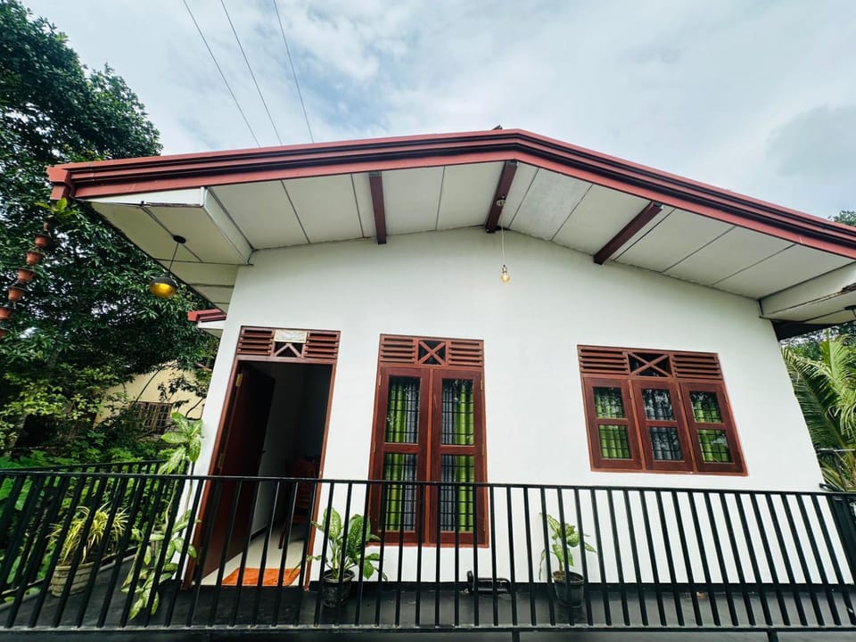 Property building, View (from property/room), Balcony/Terrace