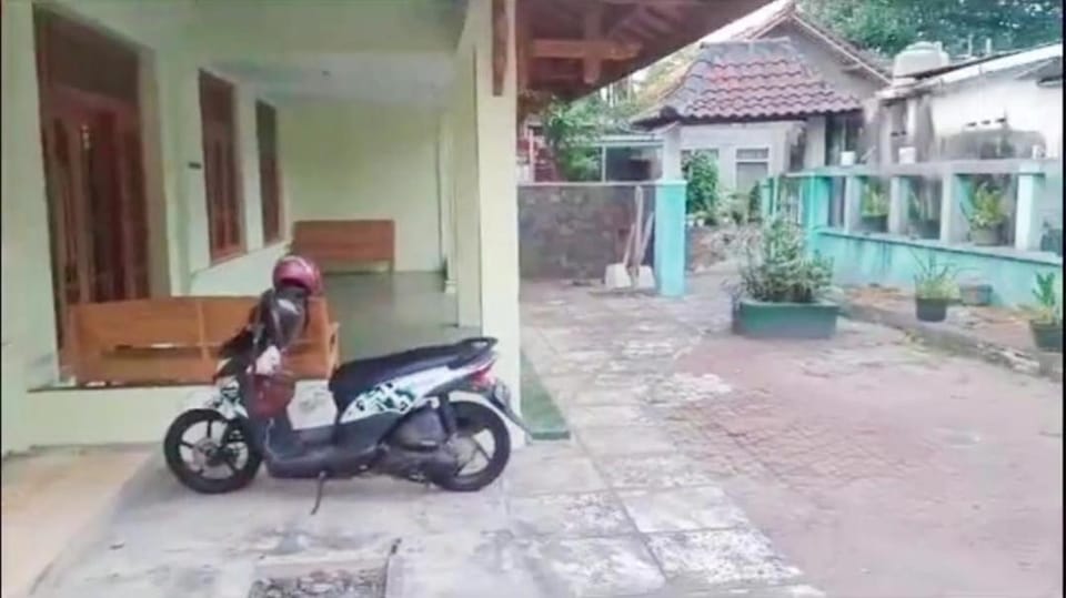 Fin's Old House Vacation rental in Yogyakarta