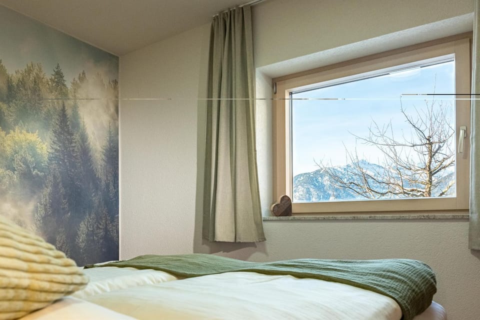 Natural landscape, Bedroom, Mountain view
