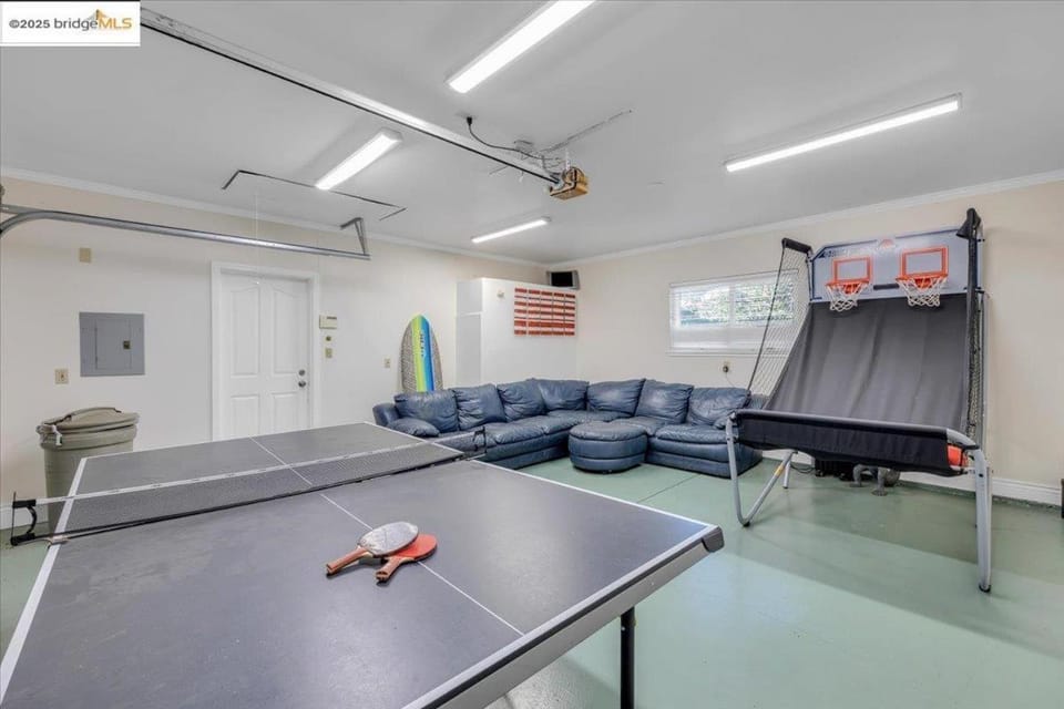 7 br Mega home near Yosemite Spacious, Game Room House in Groveland
