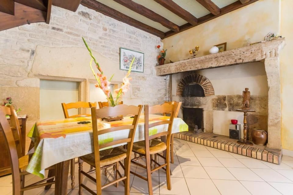 Le Gîte des Hirondelles House in Bourgogne-Franche-Comté