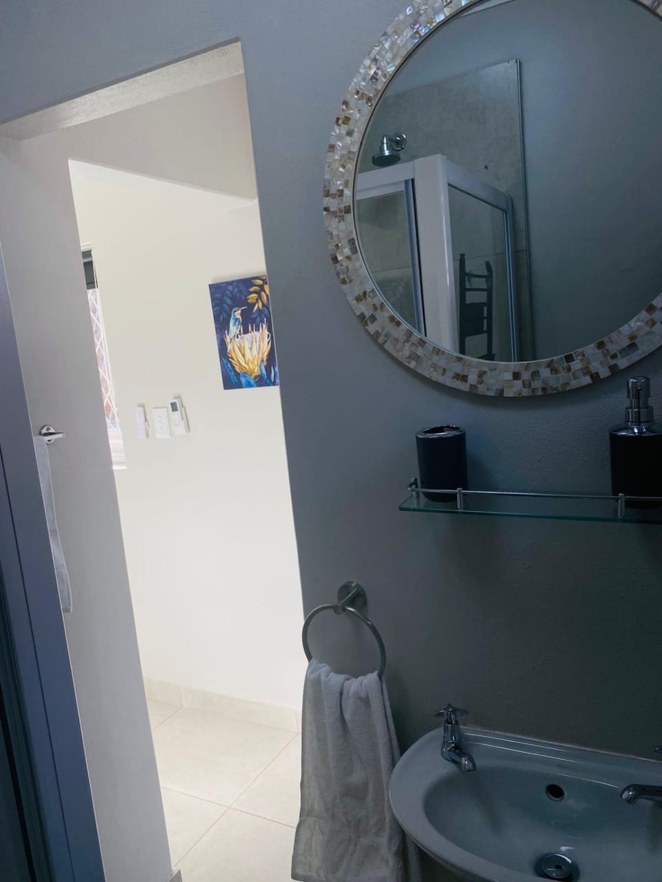 Shower, Toilet