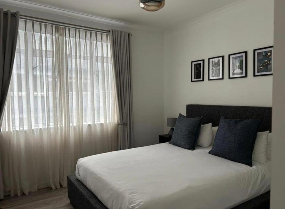 Beachfront Oasis Apartment in Sea Point