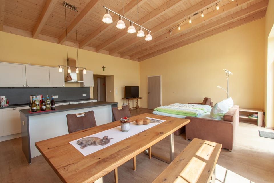 Photo of the whole room, Seating area, Dining area