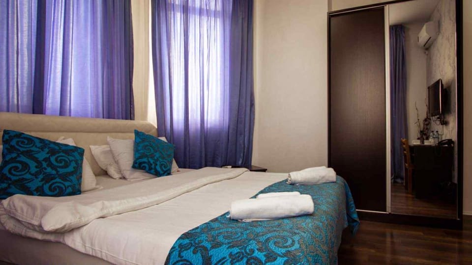 Bed, Photo of the whole room, Bedroom, towels, wardrobe