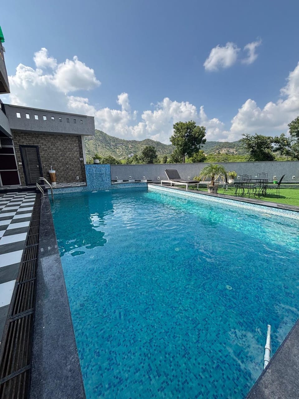 Hill Touch Villa Country House in Rajasthan
