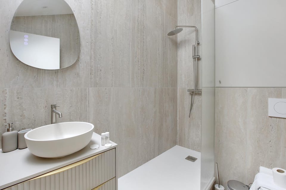 Shower, Bathroom