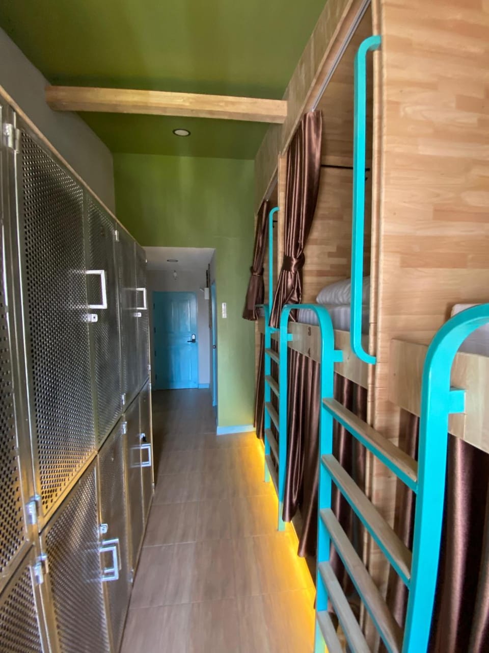 Photo of the whole room, bunk bed