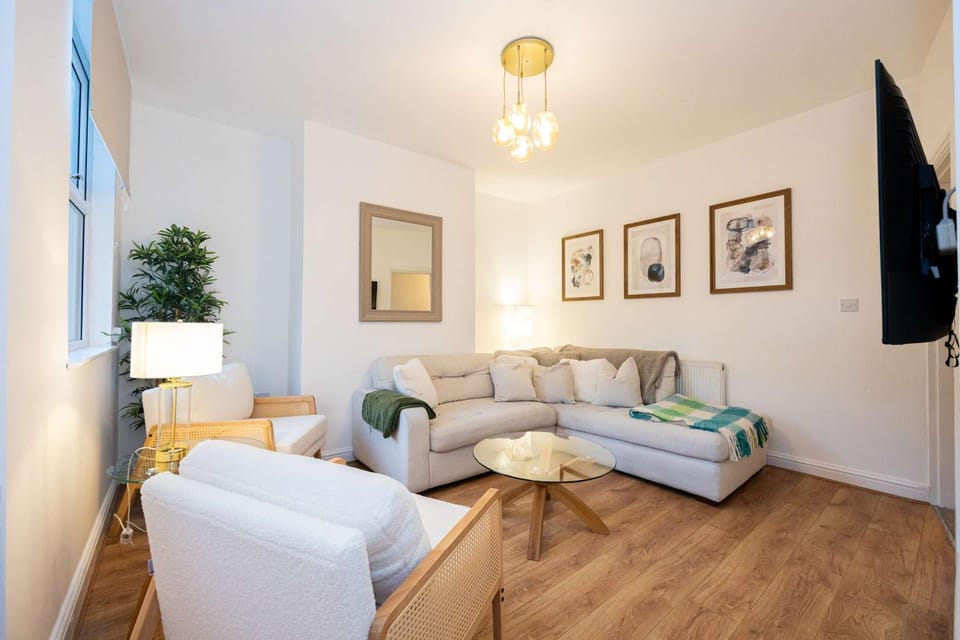 Goulder House- Close To Motorway & CO-OP Live House in Manchester