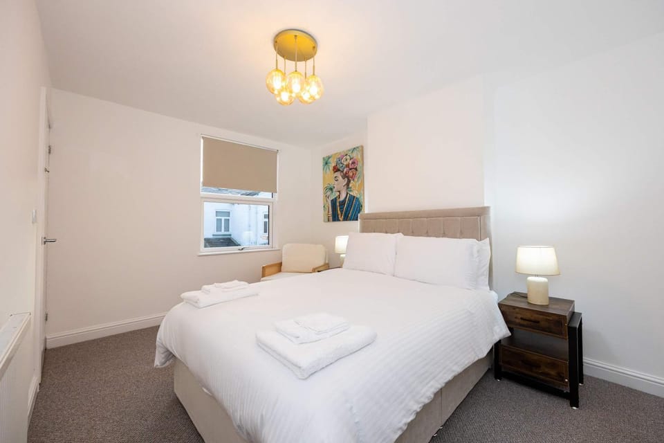 Goulder House- Close To Motorway & CO-OP Live House in Manchester