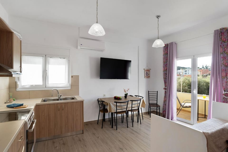 TV and multimedia, Seating area