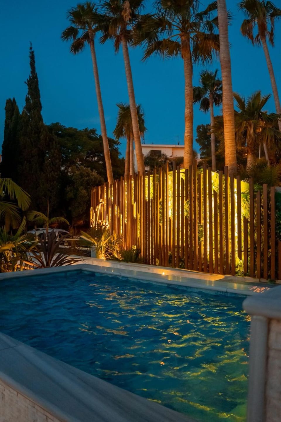 chic 2br pool access, free parking and near tgv Apartment in Tangier