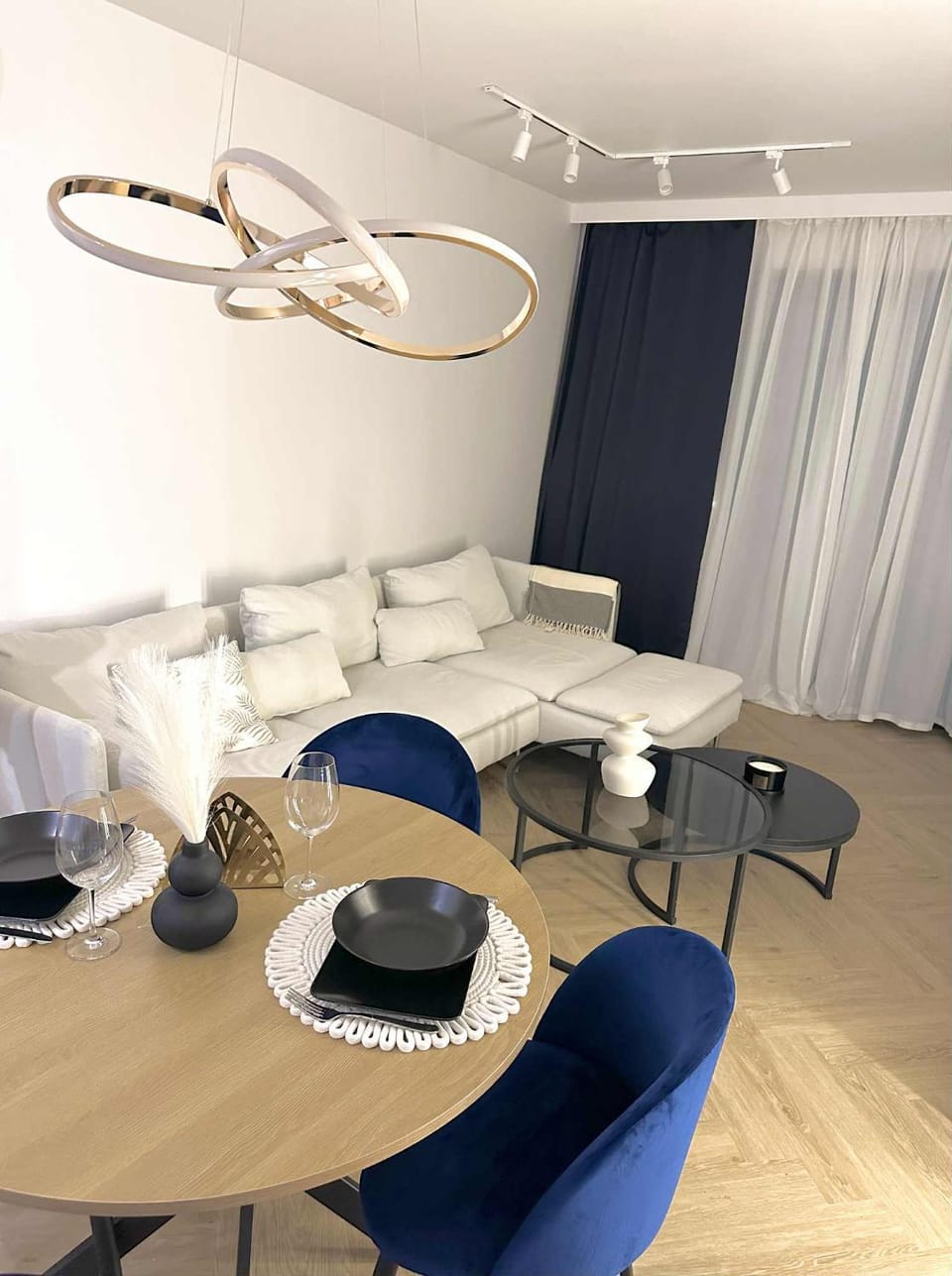 Living room, Seating area, Dining area