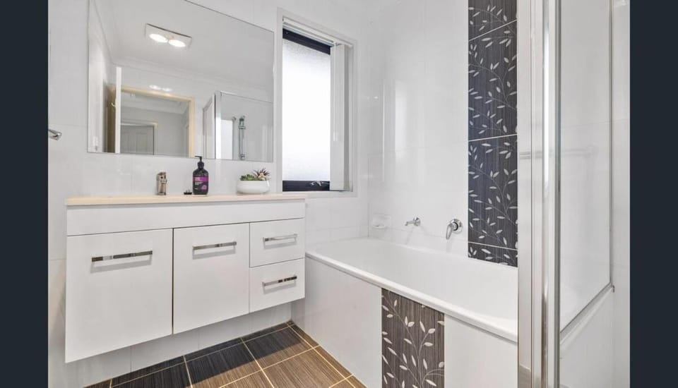 Four-bedroom house House in Canberra