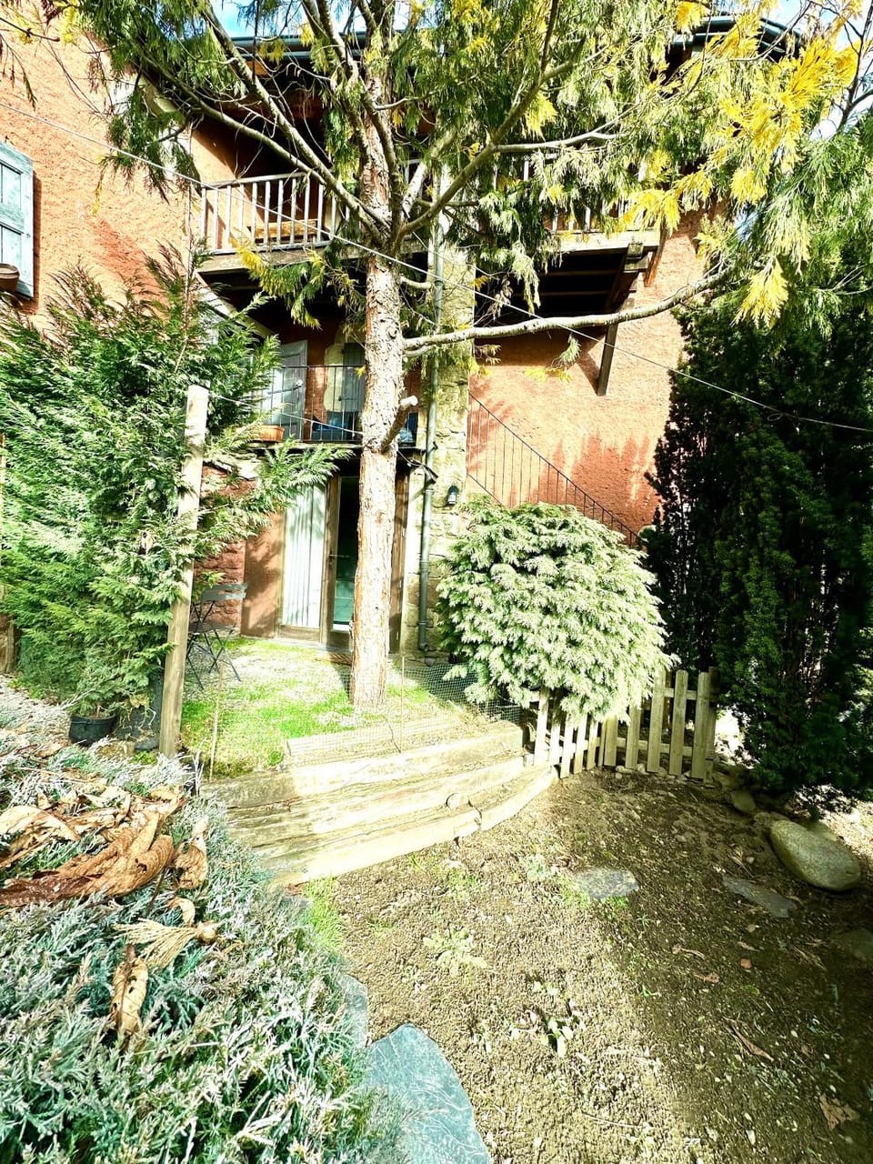 Property building, Garden