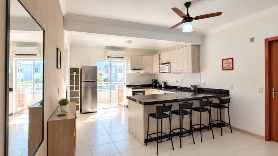 Apartamento 3 quartos - Praia dos Ingleses 600 m do Mar , WI-FI, Churrasqueira, Pet-friendly, Garagem Fechada Apartment in Florianopolis