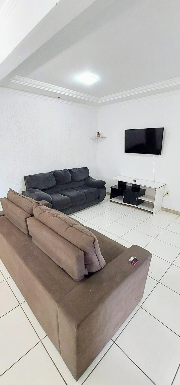 Apartamento 3 quartos - Praia dos Ingleses 600 m do Mar , WI-FI, Churrasqueira, Pet-friendly, Garagem Fechada Apartment in Florianopolis