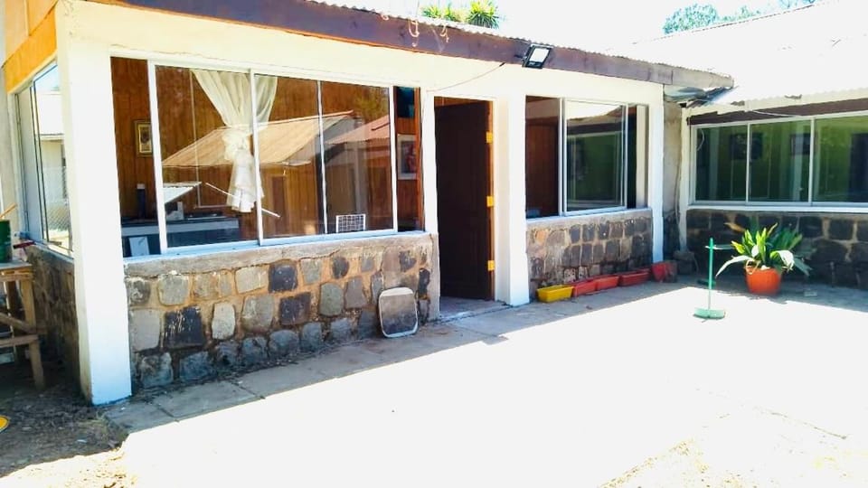 Casa De Piedra Le Petit Chalet Apartment in Maule