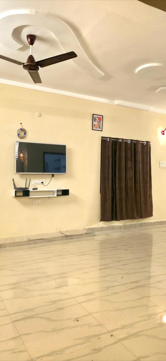 TV and multimedia, Evening entertainment