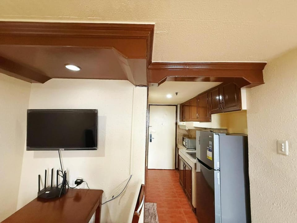 TV and multimedia, Kitchen or kitchenette, stove