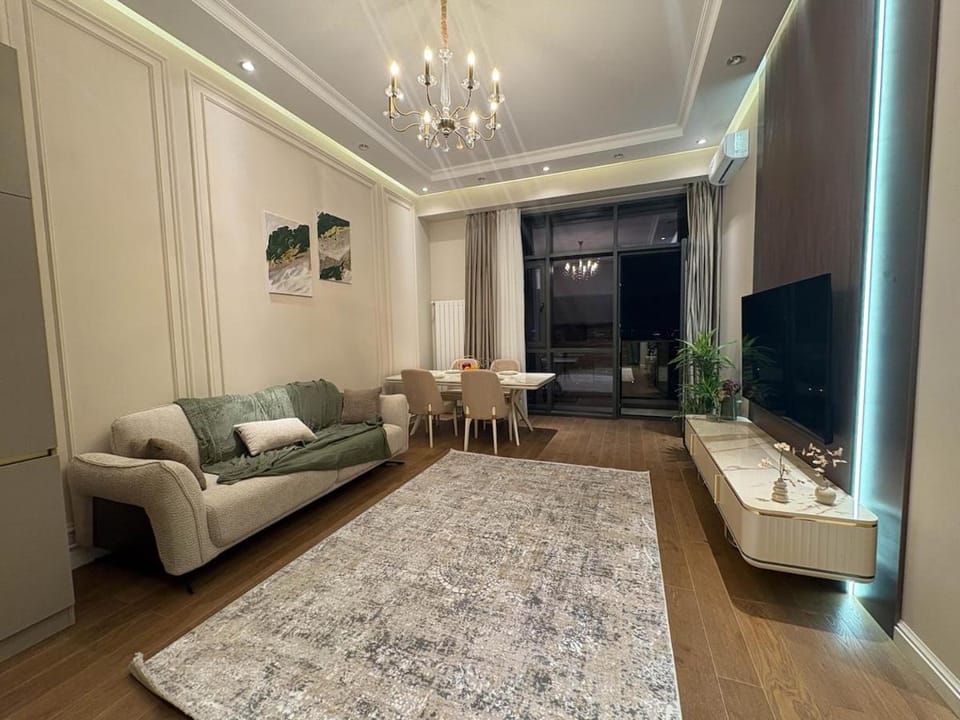 Living room, Photo of the whole room, Seating area