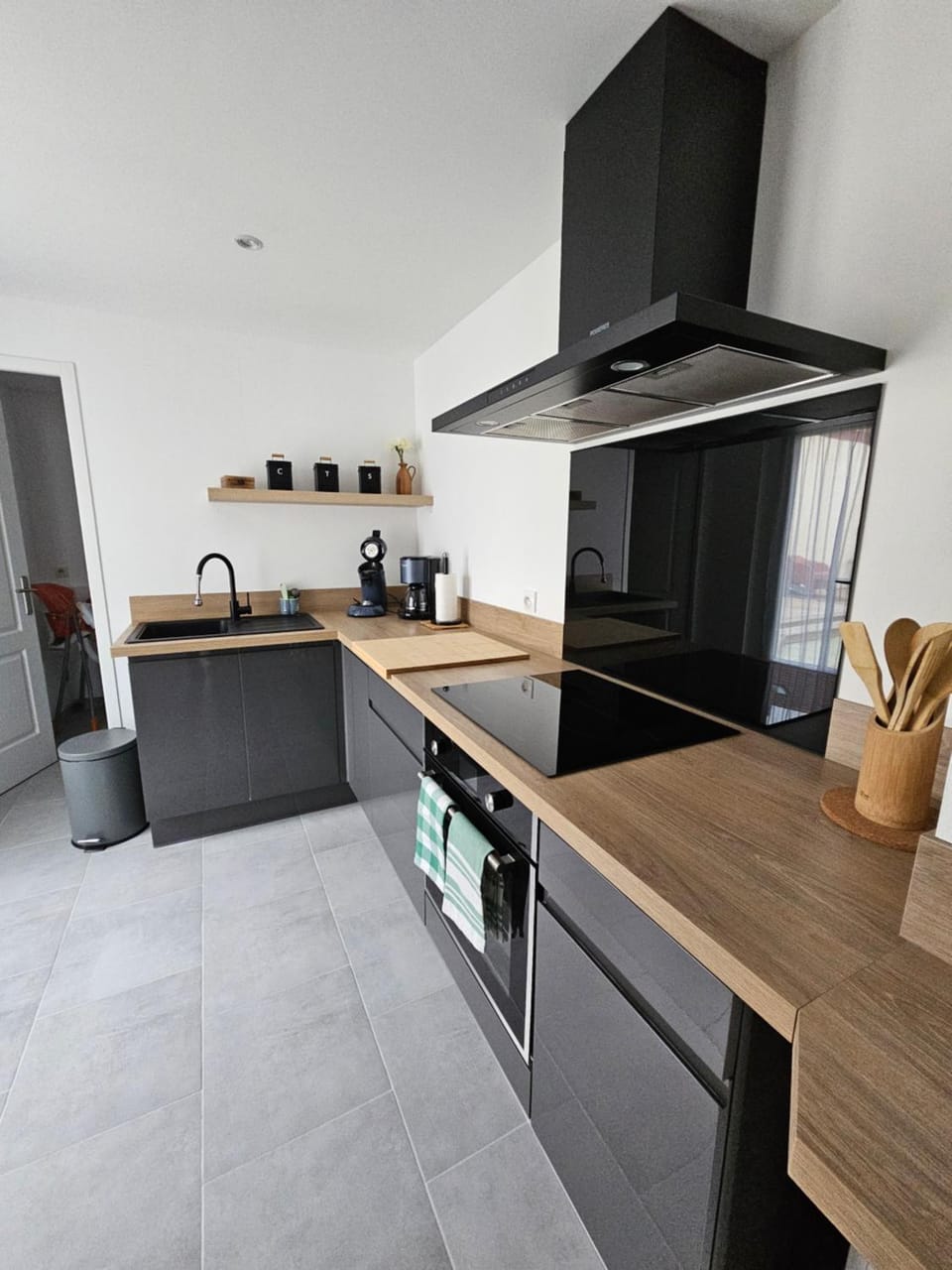 Kitchen or kitchenette, oven, stove, toaster