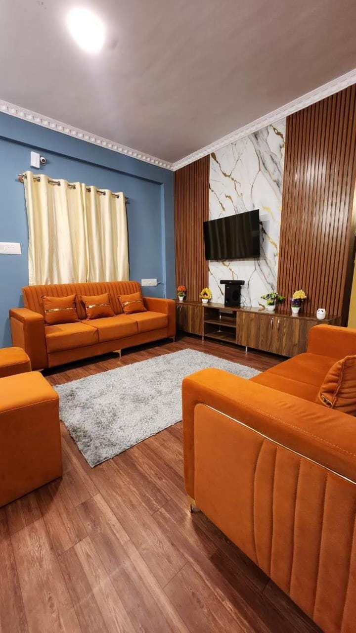 Seasons 98 - Grand-Luxue Flat with Private Bar Unit Apartment in Bengaluru