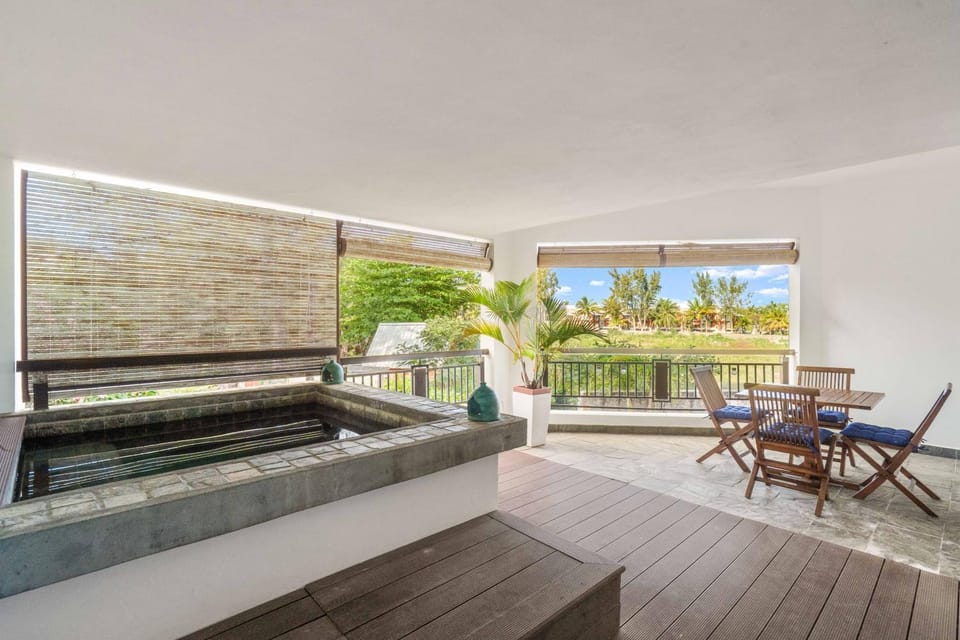 Balcony/Terrace, Dining area