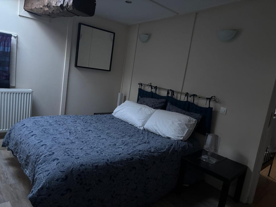 Le phœnix Capsule hotel in Nouvelle-Aquitaine
