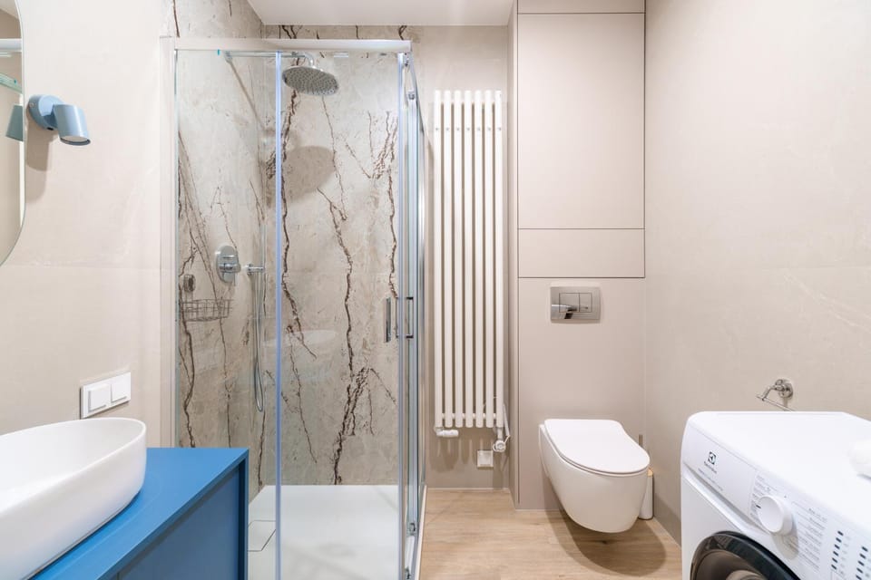 Shower, Toilet, washing machine