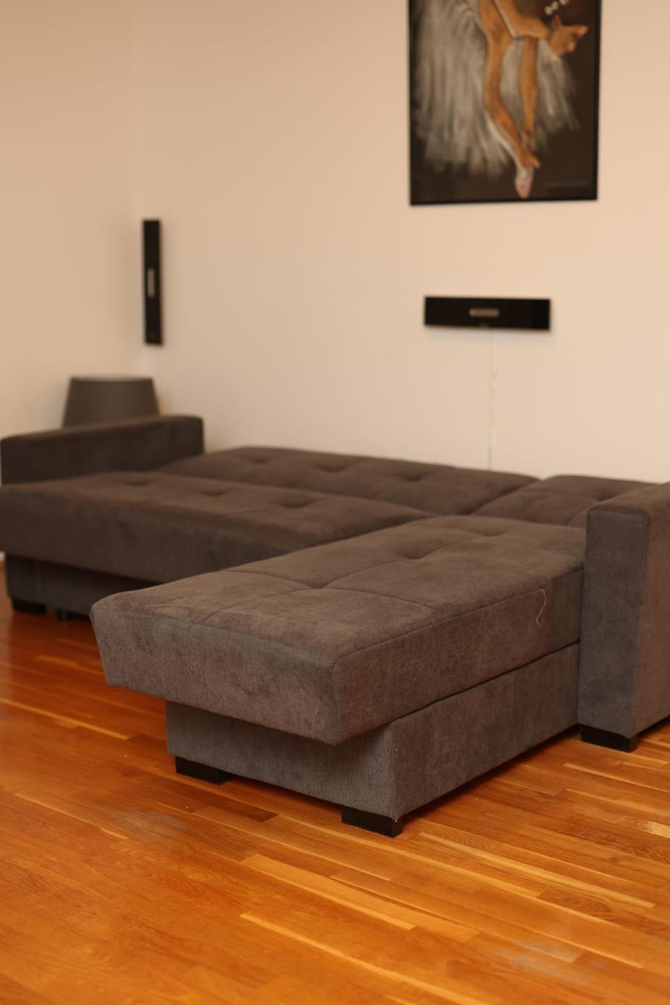 Bed, Seating area