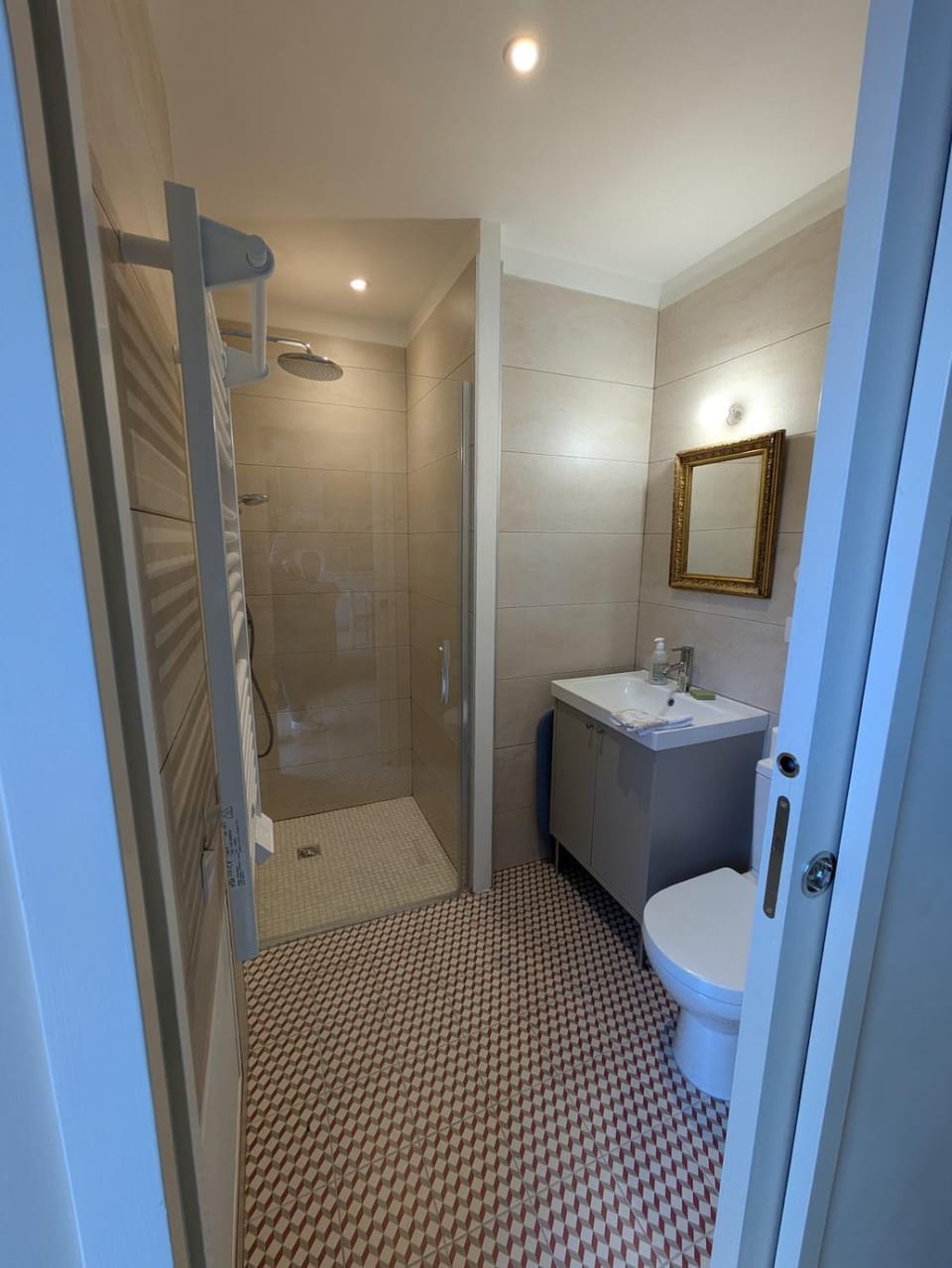 Shower, Toilet, Bathroom