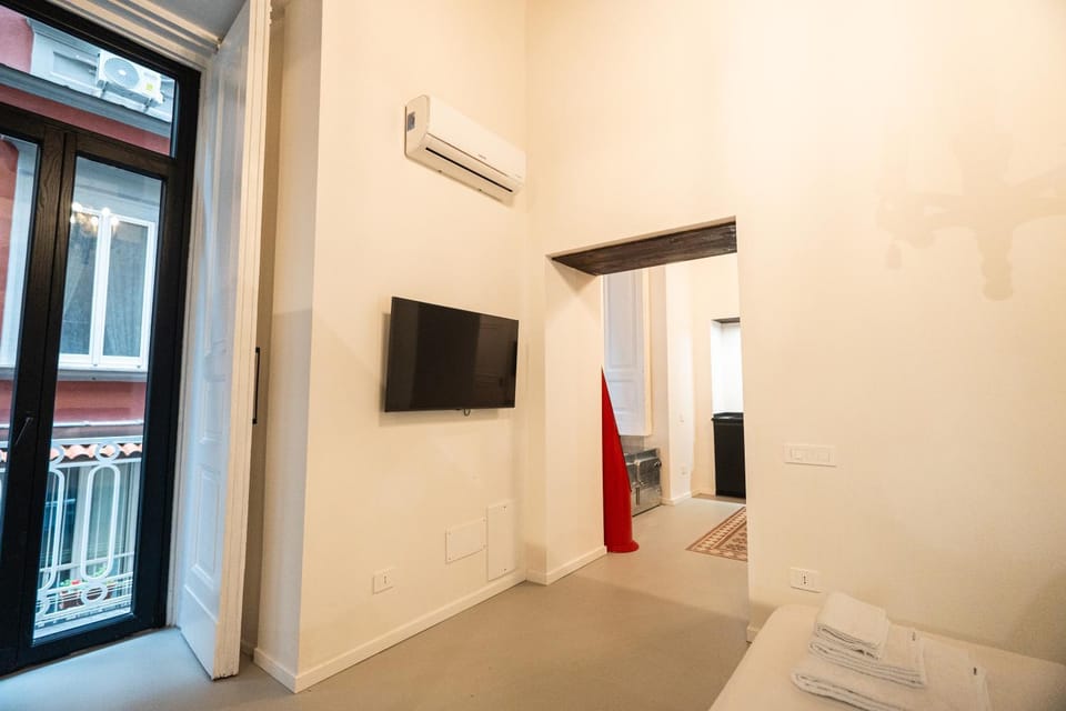 TV and multimedia, Bedroom, air conditioner