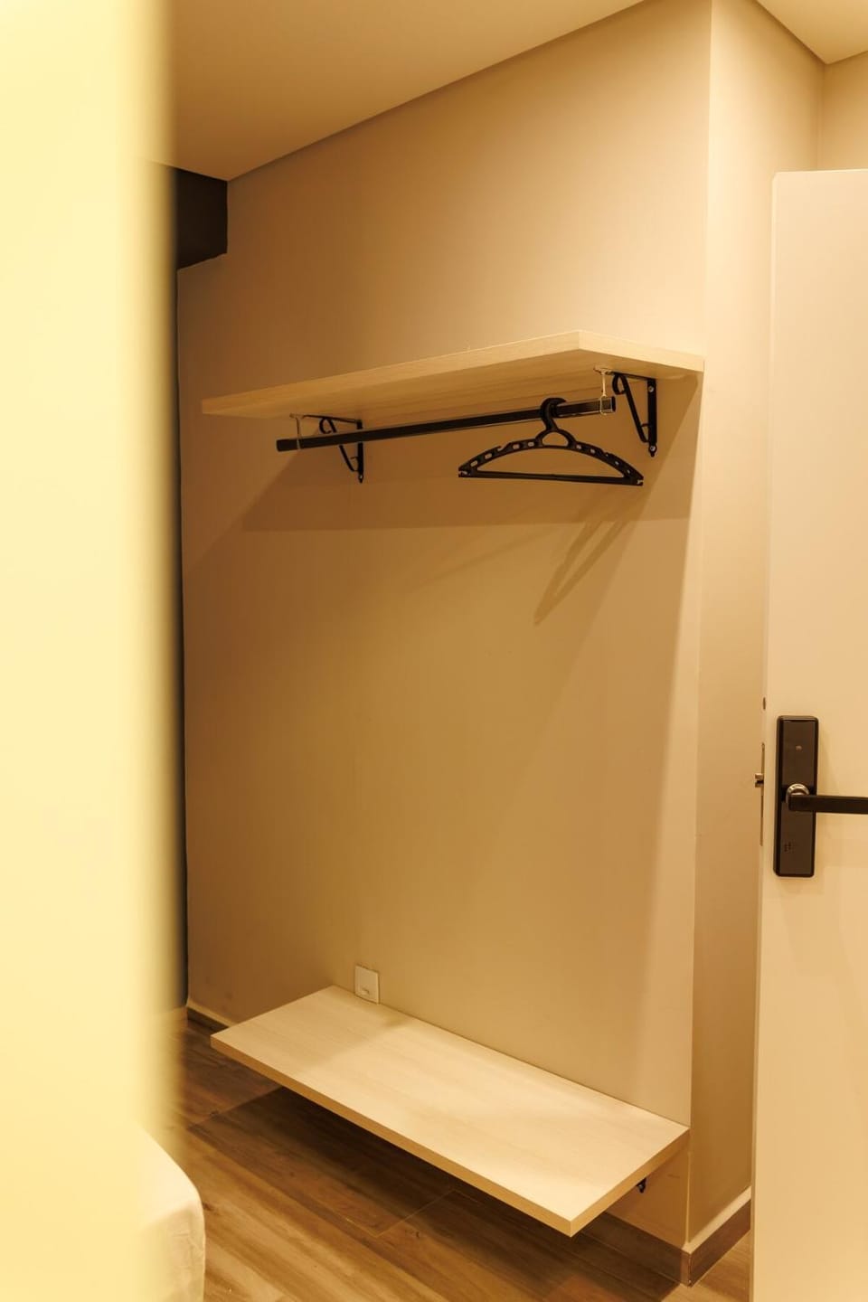 Lou Suites 16 - Acessível e Privativa Apartment in State of Paraná