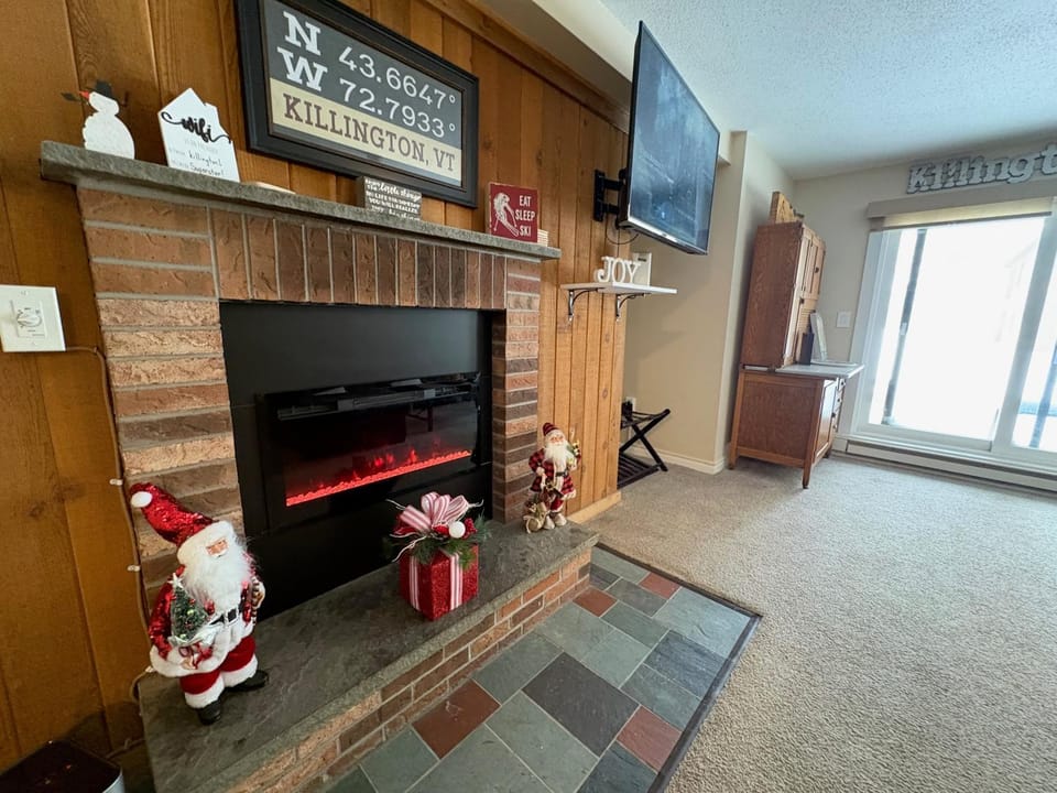 Mountain Green Condo 3A2 Snowshed Stroll condo Apartment in Mendon