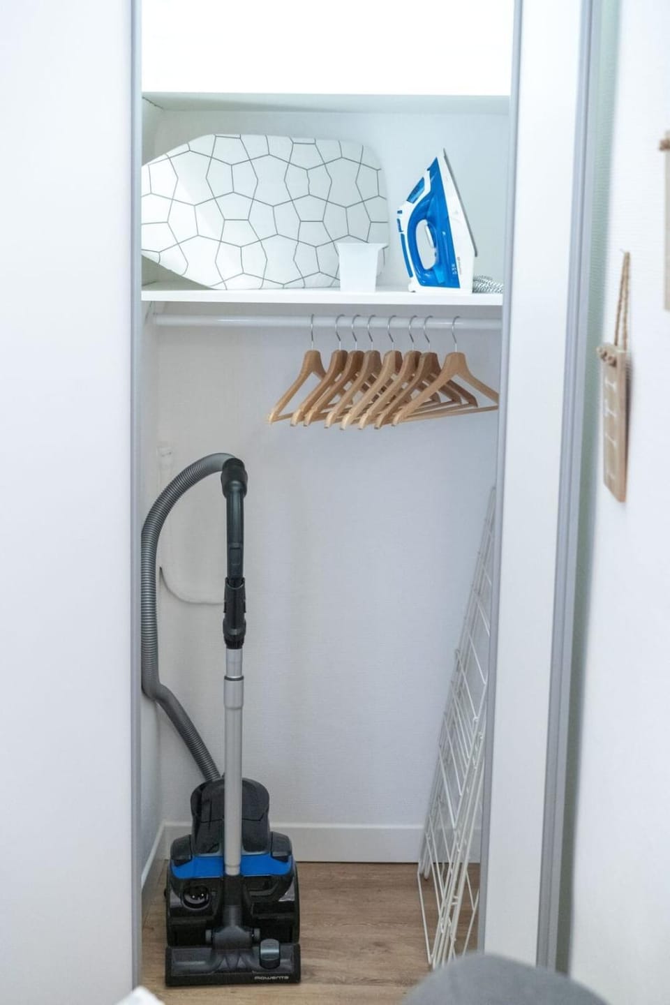 Skyscraper Fully Renovated and Cozy Studio Move-In Ready! Apartment in Villeurbanne