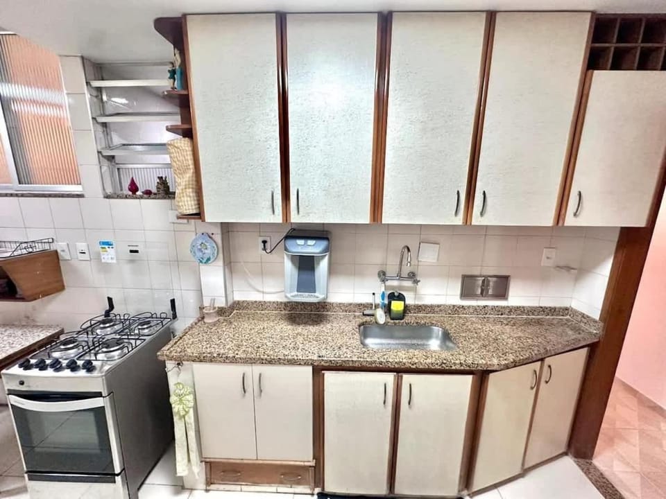 Fully equipped beachfront apt great location Apartment in Rio de Janeiro