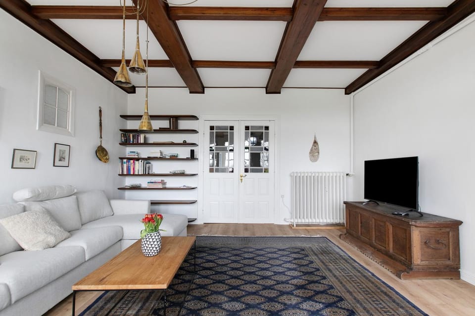 Property building, Living room