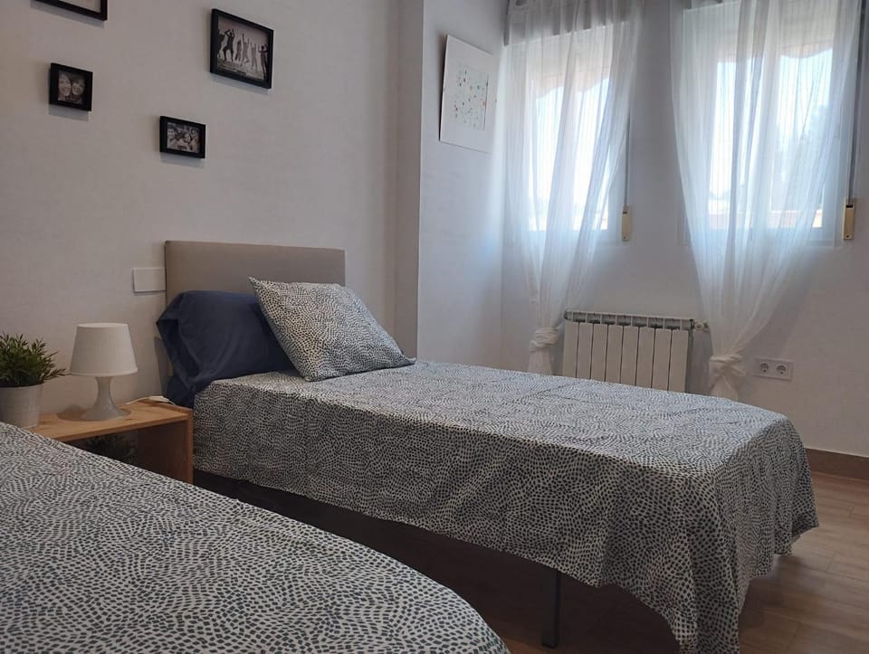 Apartamento Cenes Vega con Piscina y Parking Apartment in Andalusia