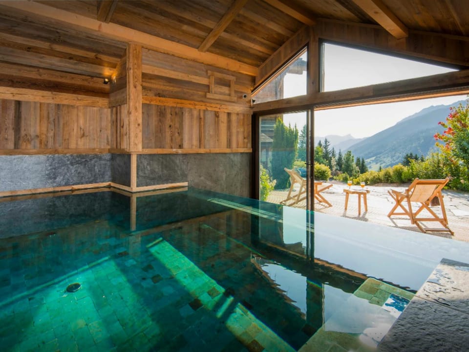 Day, Natural landscape, Mountain view, Pool view, Swimming pool